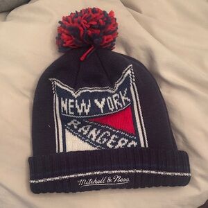 Mitchell & Ness adult Navy and Red Pom Beanie